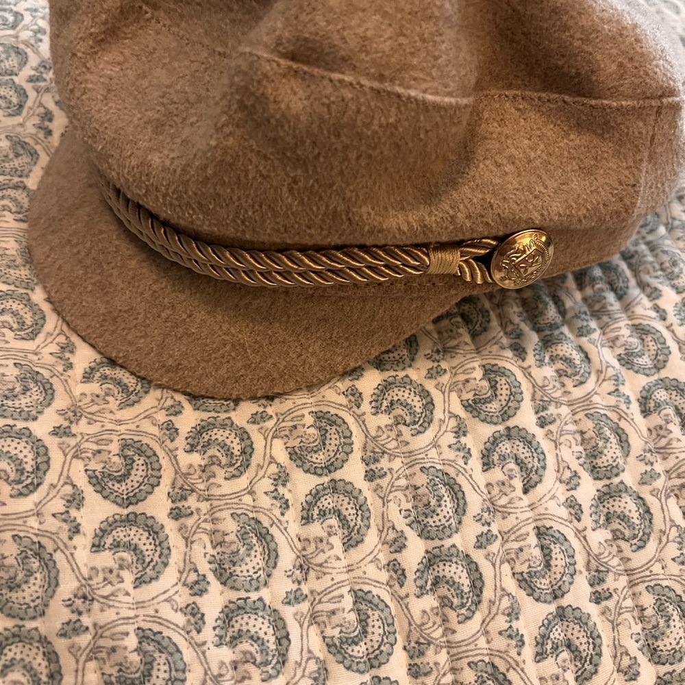 H&M Camel Newsboy Cap with Gold Rope Trim